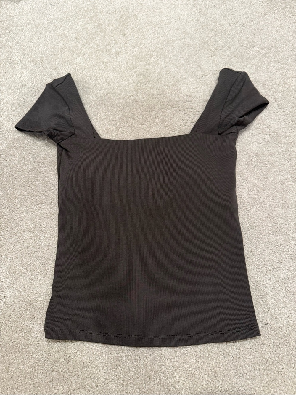 EUC Vuori Ribbed Pose Square Neck Short Sleeve Top sz XS